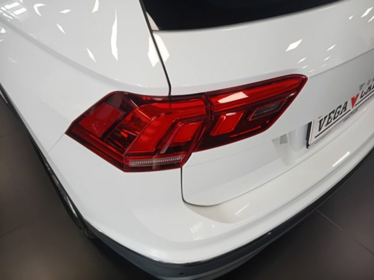 Volkswagen Tiguan 2.0 TDI 150 CV SCR DSG 4MOTION Life (9)