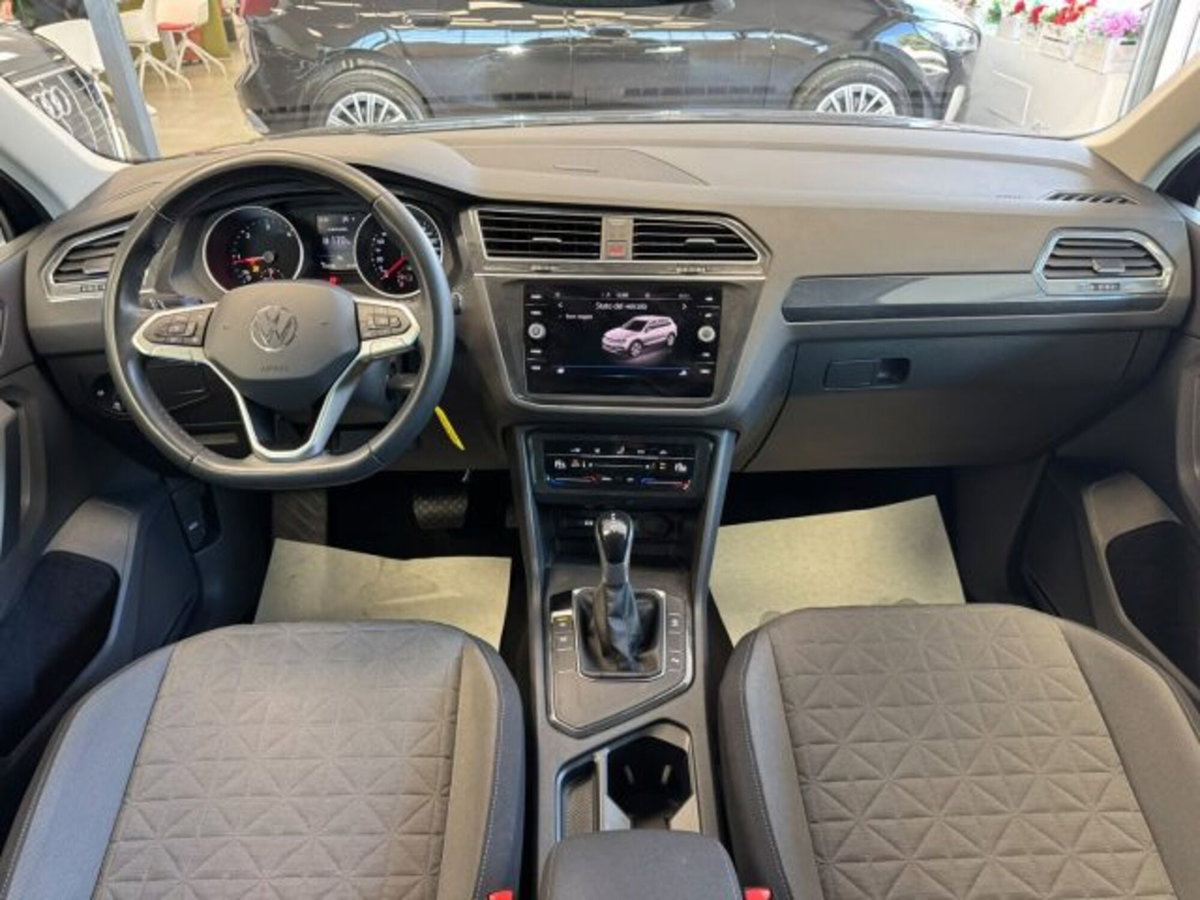 Volkswagen Tiguan 2.0 tdi R-Line 150cv dsg (10)