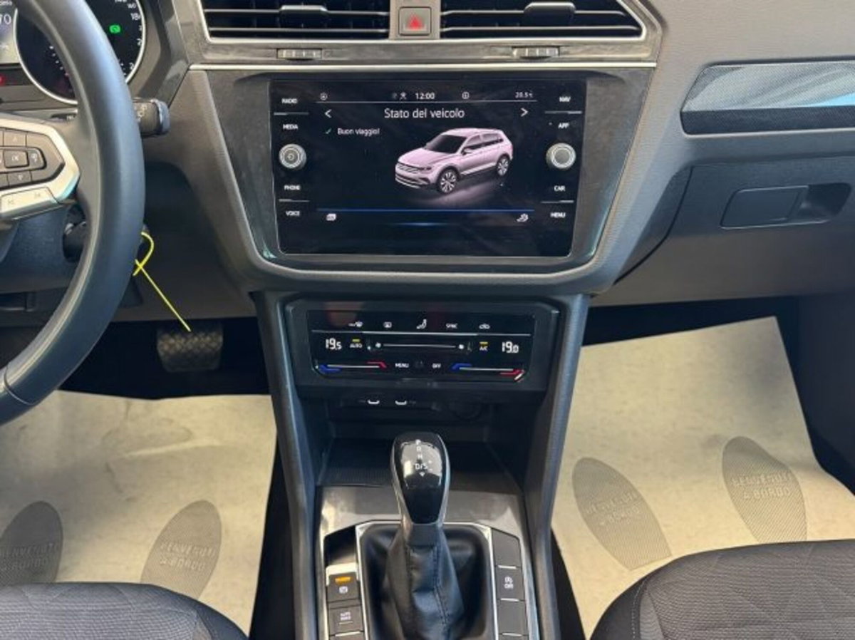Volkswagen Tiguan 2.0 tdi R-Line 150cv dsg (13)