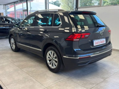 Volkswagen Tiguan 2.0 tdi R-Line 150cv dsg (6)
