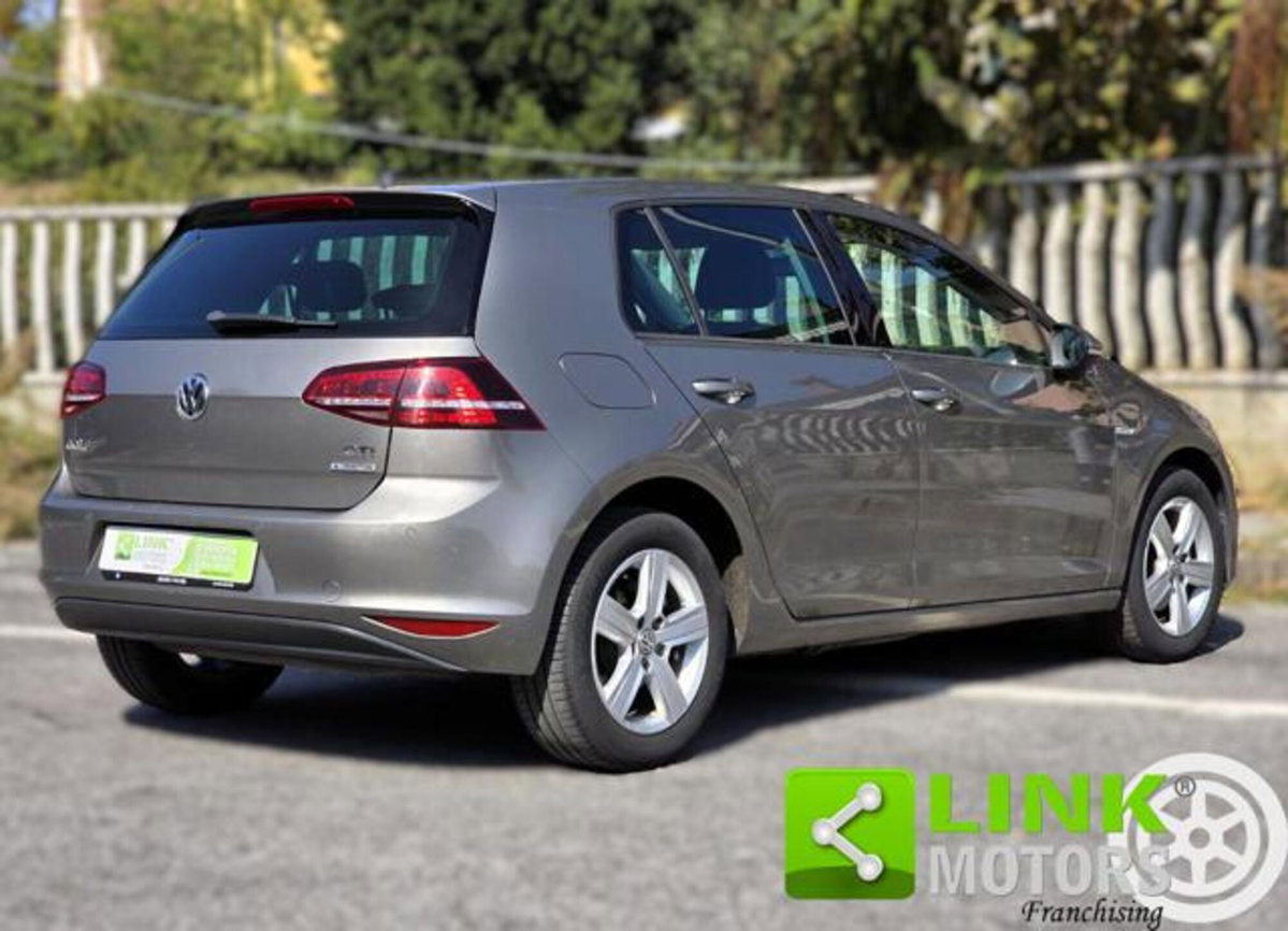 Volkswagen Golf 1.4 TGI DSG 5p. Highline BlueMotion (9)