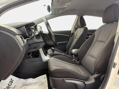 Hyundai i30 Station Wagon 1.6 CRDi Comfort A/T (12)