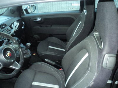 Abarth 500 1.4 Turbo T-Jet Custom (10)