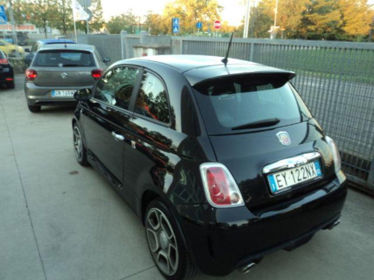 Abarth 500 1.4 Turbo T-Jet Custom (5)