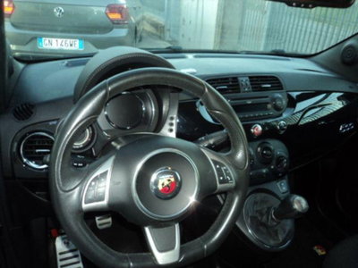 Abarth 500 1.4 Turbo T-Jet Custom (8)