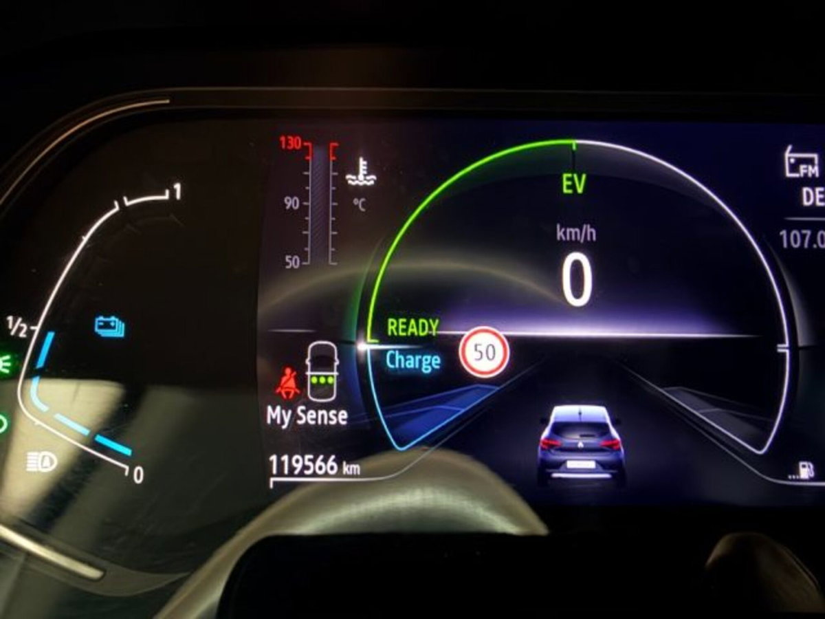 Renault Clio Full Hybrid E-Tech 140 CV 5 porte Intens (15)