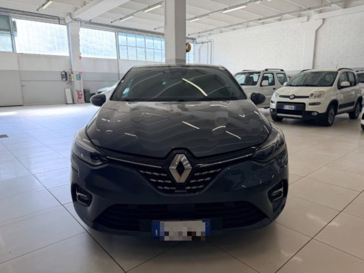 Renault Clio Full Hybrid E-Tech 140 CV 5 porte Intens (2)