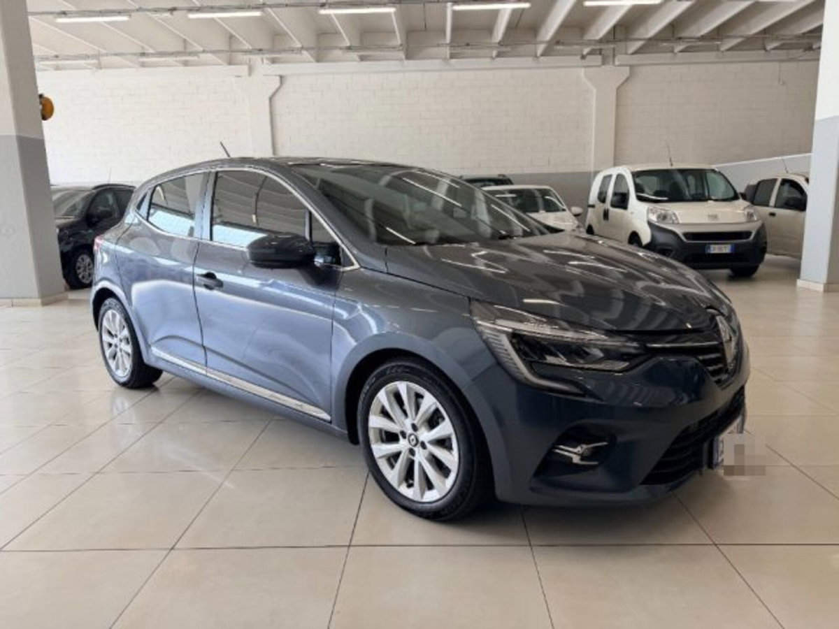 Renault Clio Full Hybrid E-Tech 140 CV 5 porte Intens (3)