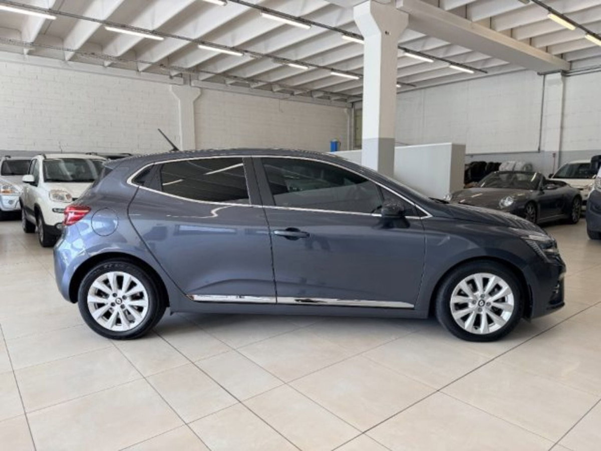 Renault Clio Full Hybrid E-Tech 140 CV 5 porte Intens (4)