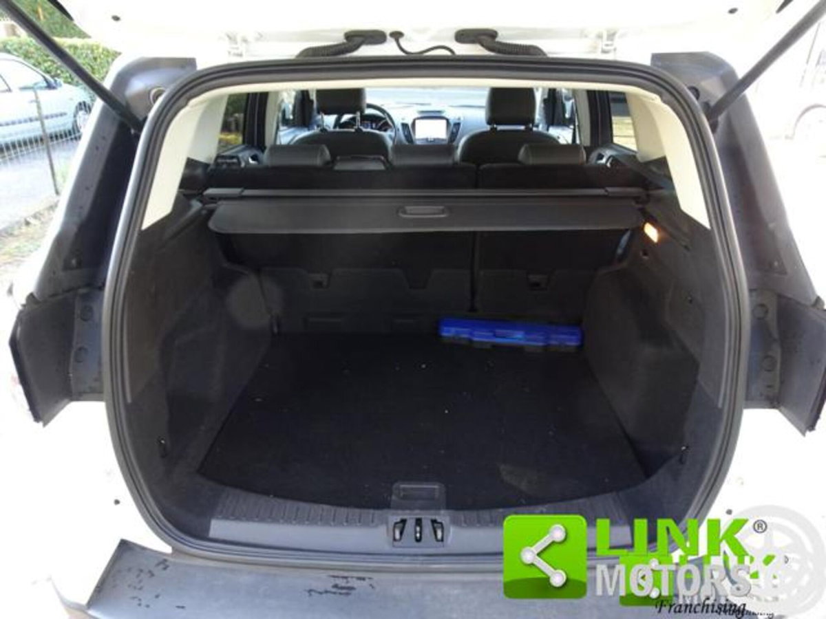 Ford Kuga 1.5 TDCI 120 CV S&S 2WD Powershift Edition (20)