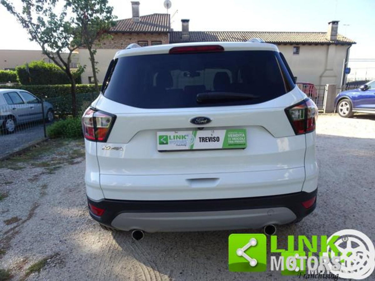Ford Kuga 1.5 TDCI 120 CV S&S 2WD Powershift Edition (4)