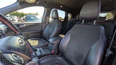 Ford Kuga 2.0 EcoBlue 120CV aut. AWD ST-Line X (18)
