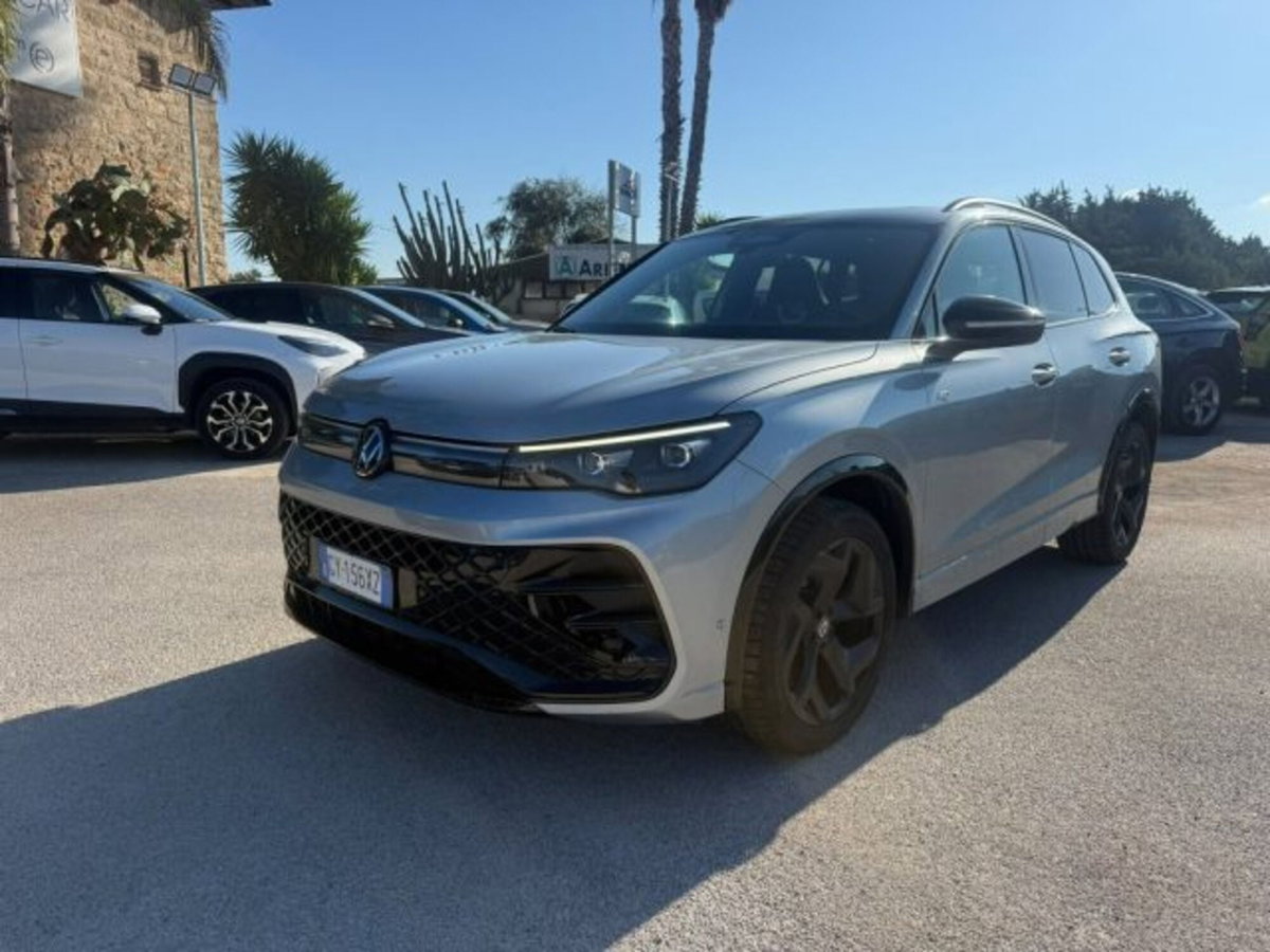Volkswagen Tiguan Allspace 2.0 tdi R-Line 150cv dsg