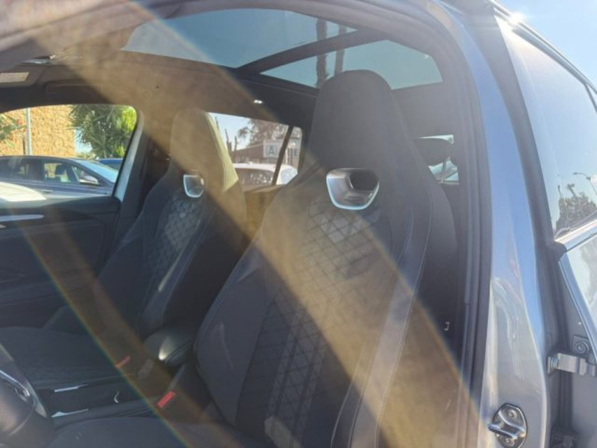 Volkswagen Tiguan Allspace 2.0 tdi R-Line 150cv dsg (9)