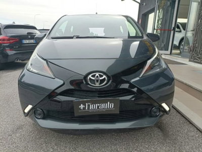 Toyota Aygo 1.0 VVT-i 69 CV 5 porte x-cool usata