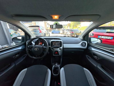 Toyota Aygo 1.0 VVT-i 69 CV 5 porte x-cool (13)