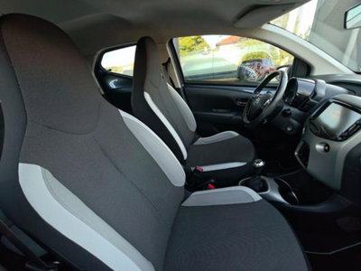 Toyota Aygo 1.0 VVT-i 69 CV 5 porte x-cool (15)