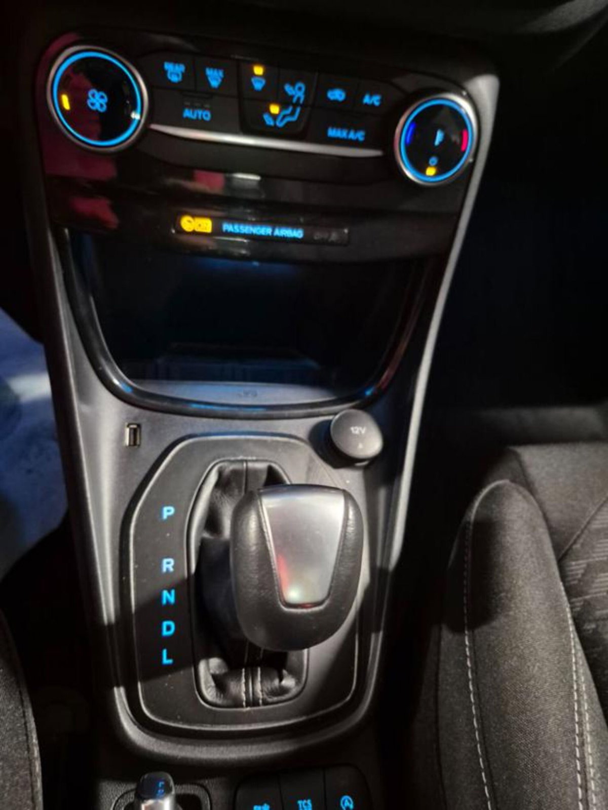 Ford Puma 1.0 EcoBoost Hybrid 125 CV S&S aut. Titanium Design (15)