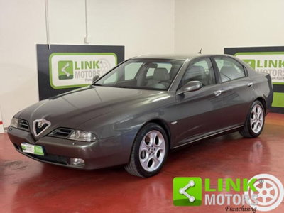 Alfa Romeo 166 3.0 V6 24V cat Sportronic Distinctive usata