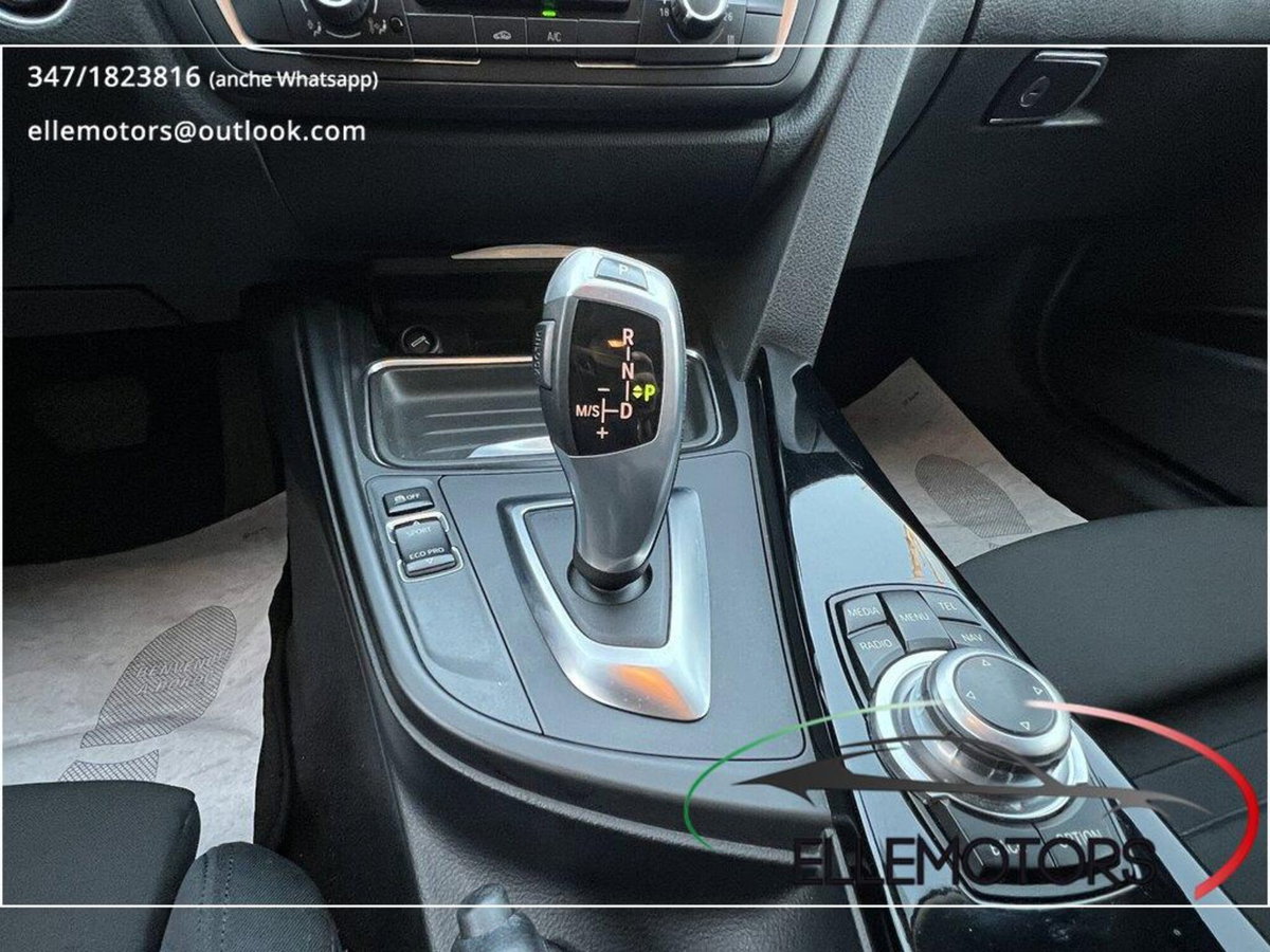BMW Serie 3 Touring 320d xDrive  Sport (13)
