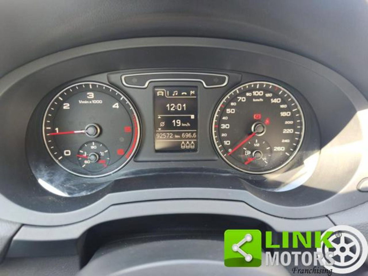 Audi Q3 2.0 TDI quattro (13)