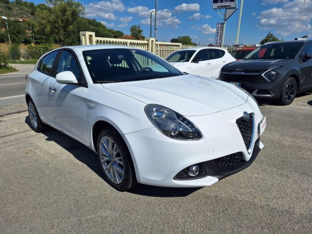 Alfa Romeo Giulietta 1.6 JTDm Super 120cv (6)