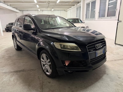 Audi Q7 3.0 V6 TDI 233CV quattro tiptronic usata