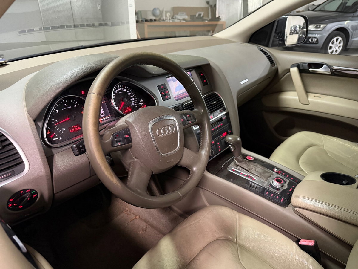 Audi Q7 3.0 V6 TDI 233CV quattro tiptronic (14)