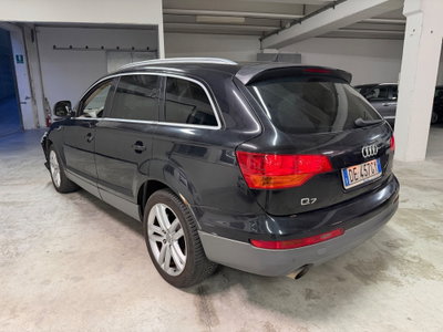 Audi Q7 3.0 V6 TDI 233CV quattro tiptronic (5)