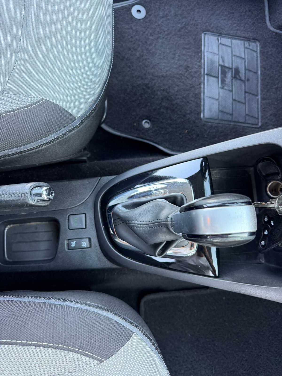 Renault Captur dCi 8V 90 CV EDC Start&Stop Energy Zen (12)