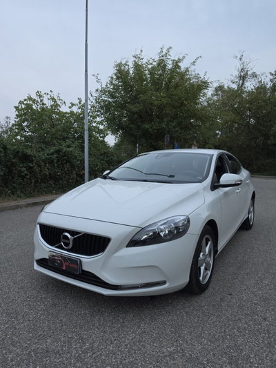 Volvo V40 D2 Business Plus (3)