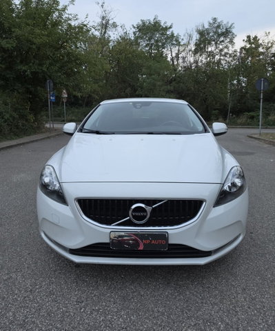 Volvo V40 D2 Business Plus (4)