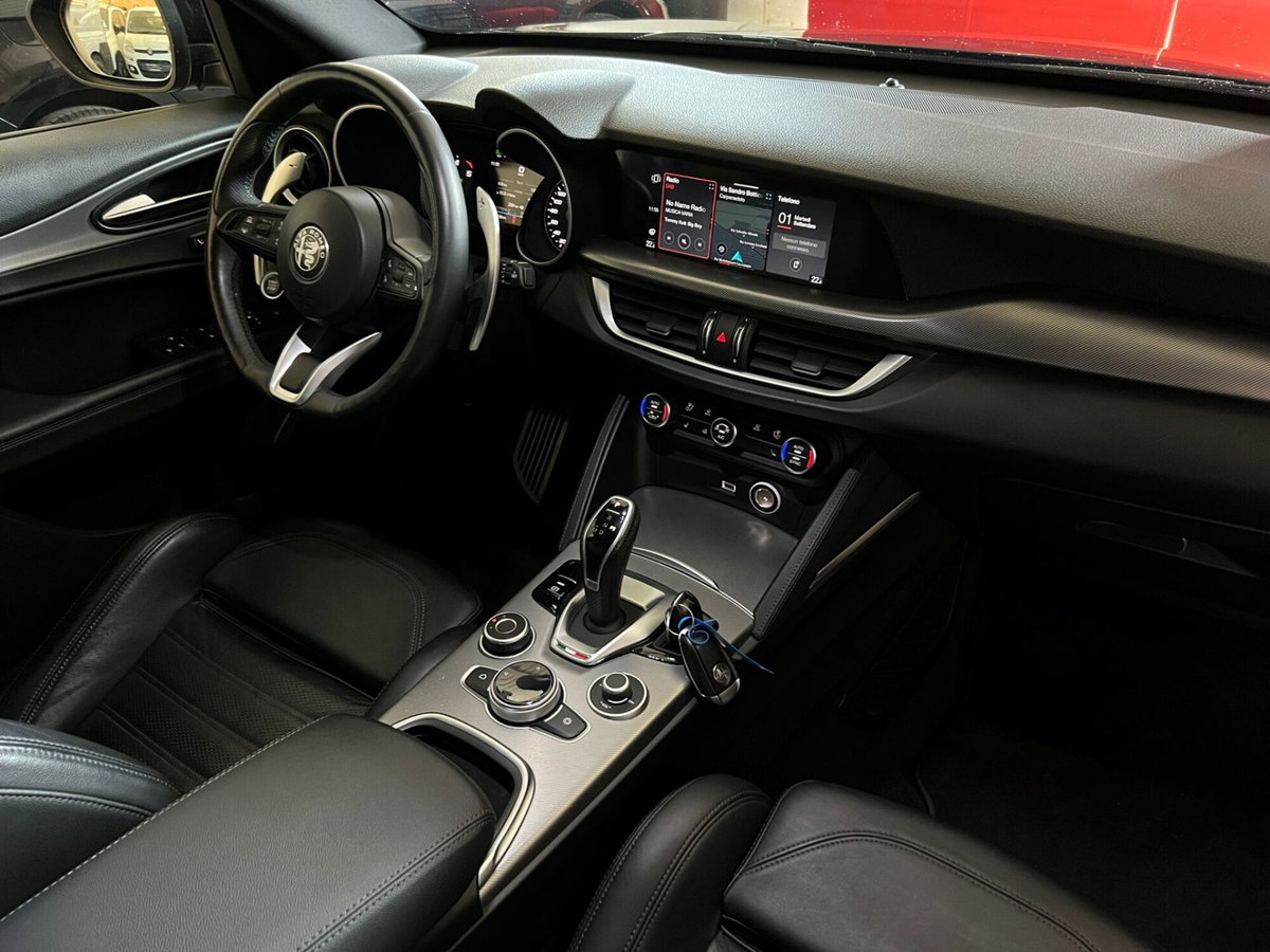 Alfa Romeo Stelvio Stelvio 2.2 Turbodiesel 210 CV AT8 Q4 Veloce (13)