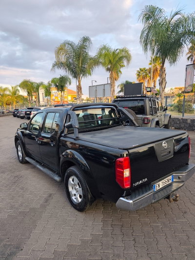Nissan Navara 2.5 dCi 190CV 2 porte King Cab LE (4)