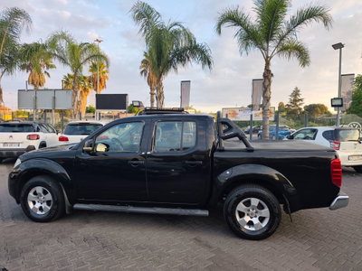 Nissan Navara 2.5 dCi 190CV 2 porte King Cab LE (5)