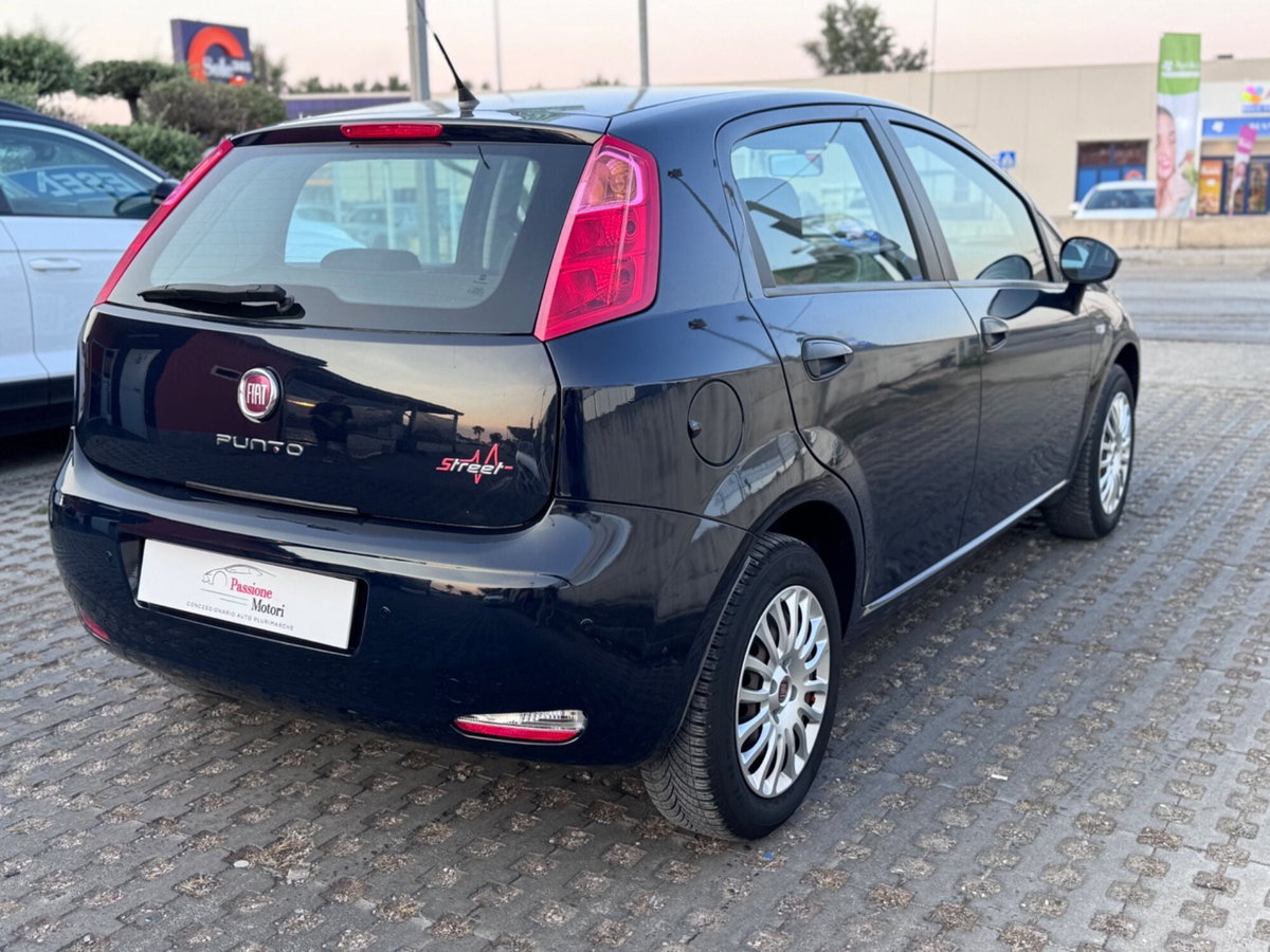 Fiat Punto 1.2 8V 5 porte Street (4)