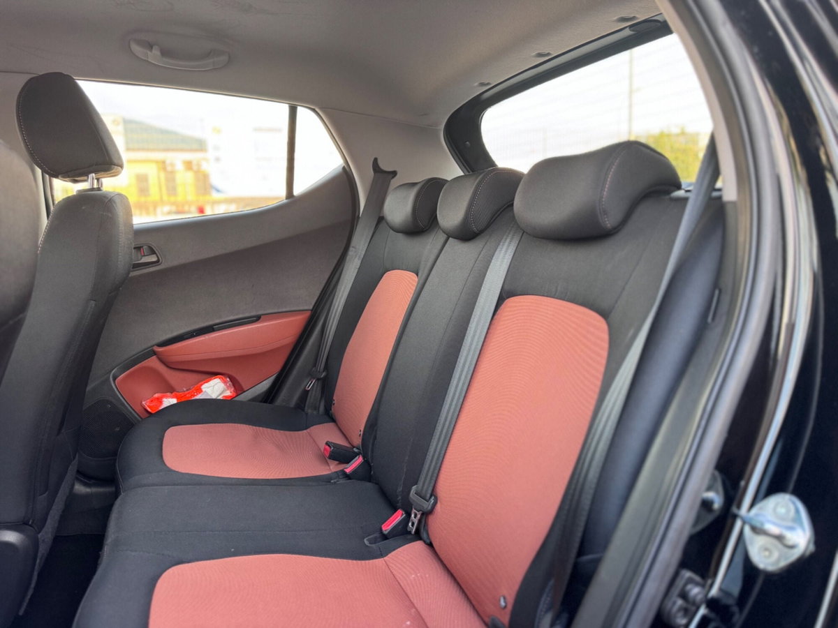 Hyundai i10 1.0 LPGI Econext Sound Edition (12)
