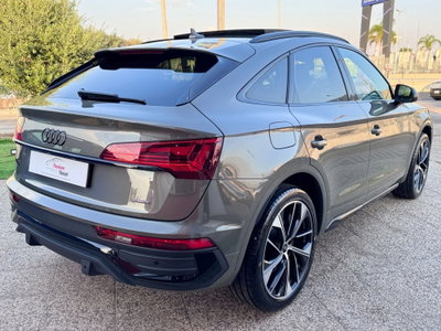 Audi Q5 Sportback 40 2.0 tdi mhev 12V Identity Black quattro s-tronic (5)