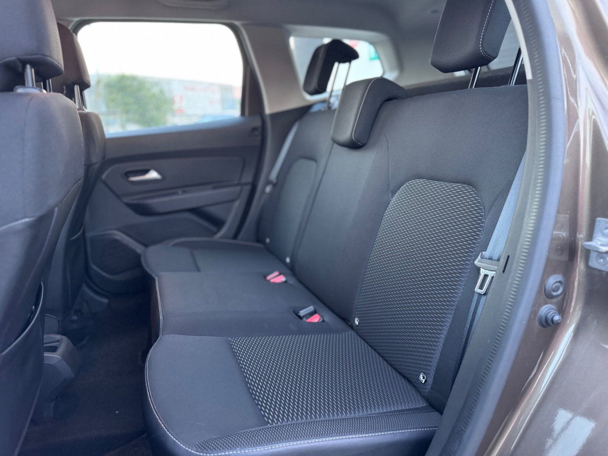 Dacia Duster 1.6 SCe GPL 4x2 Comfort (13)
