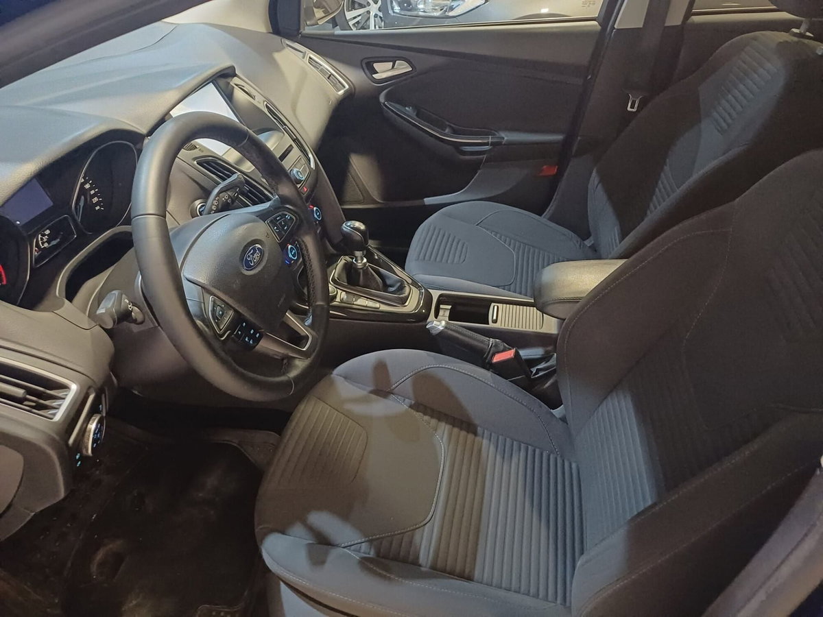 Ford Focus 1.5 TDCi 120 CV Start&Stop Titanium X (10)