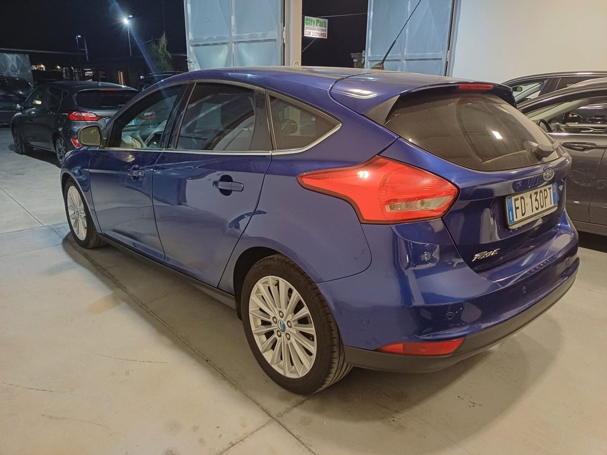 Ford Focus 1.5 TDCi 120 CV Start&Stop Titanium X (5)