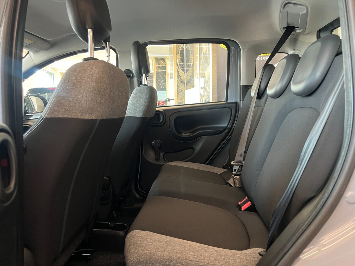 Fiat Panda 1.0 FireFly S&S Hybrid City Cross (10)