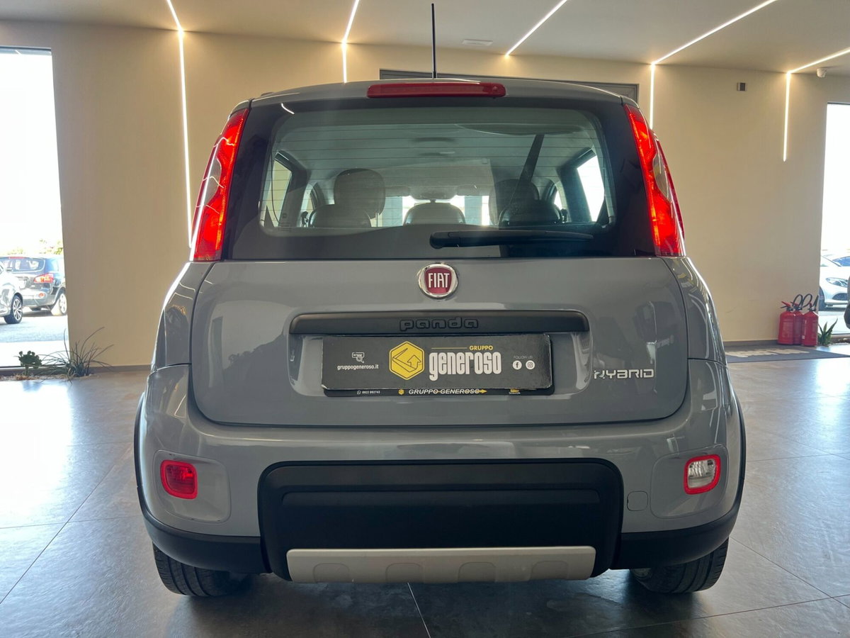 Fiat Panda 1.0 FireFly S&S Hybrid City Cross (4)