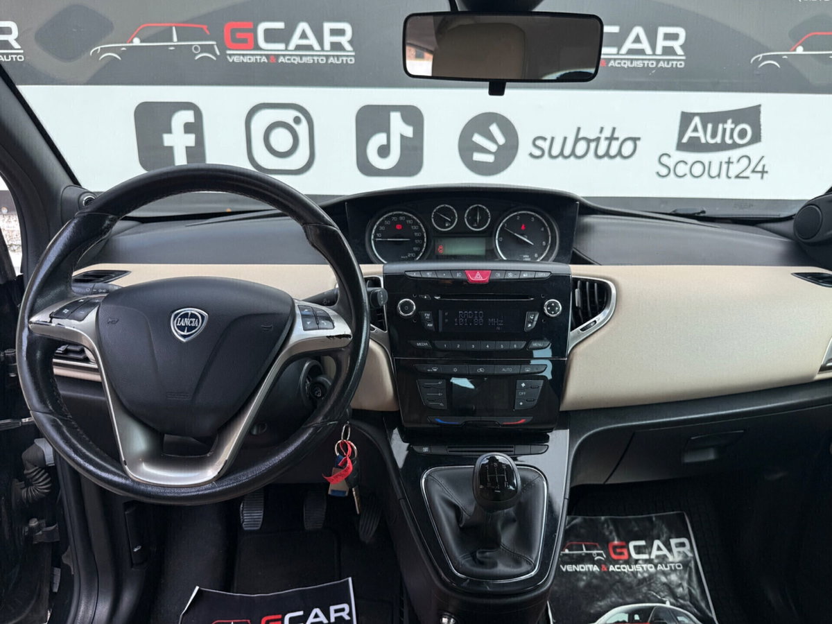 Lancia Ypsilon 1.3 MJT 16V 95 CV 5 porte S&S Platinum (11)