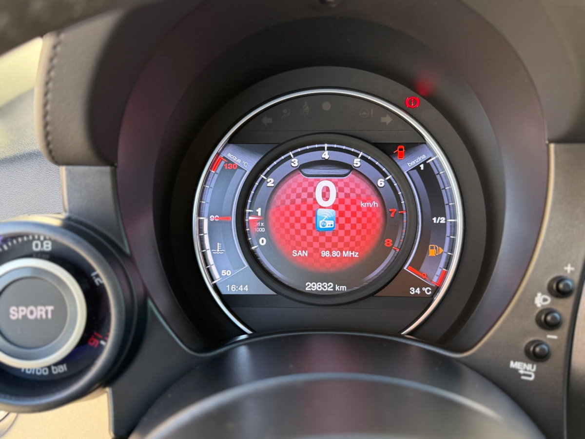 Abarth 595 595 1.4 Turbo T-Jet 165 CV Pista (17)