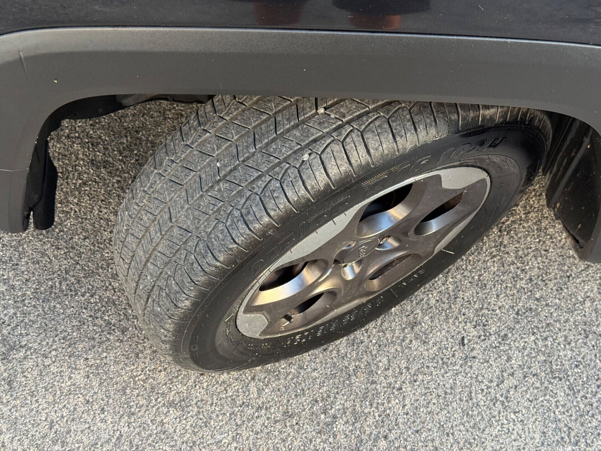 Jeep Renegade 2.0 Mjt 4WD Active Drive Sport (16)