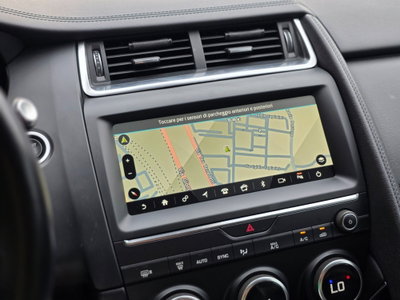 Jaguar E-Pace 2.0D 150 CV AWD aut. R-Dynamic HSE (14)