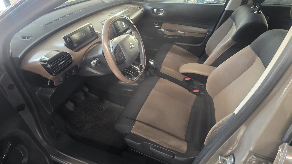 Citroen C4 Cactus PureTech 82 S&S ETG Shine Edition (11)