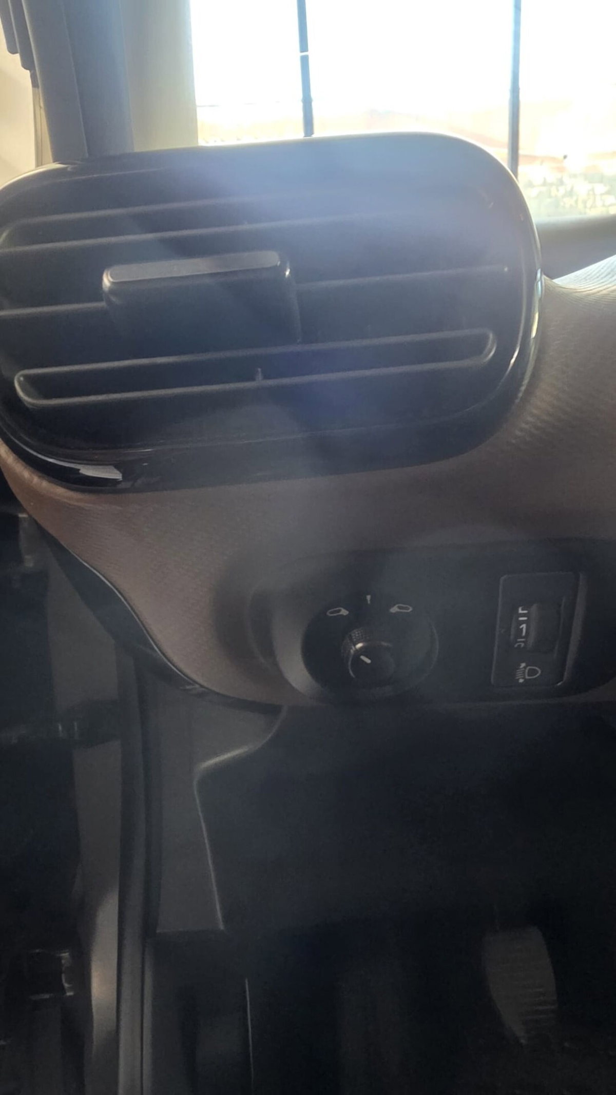 Citroen C4 Cactus PureTech 82 S&S ETG Shine Edition (18)