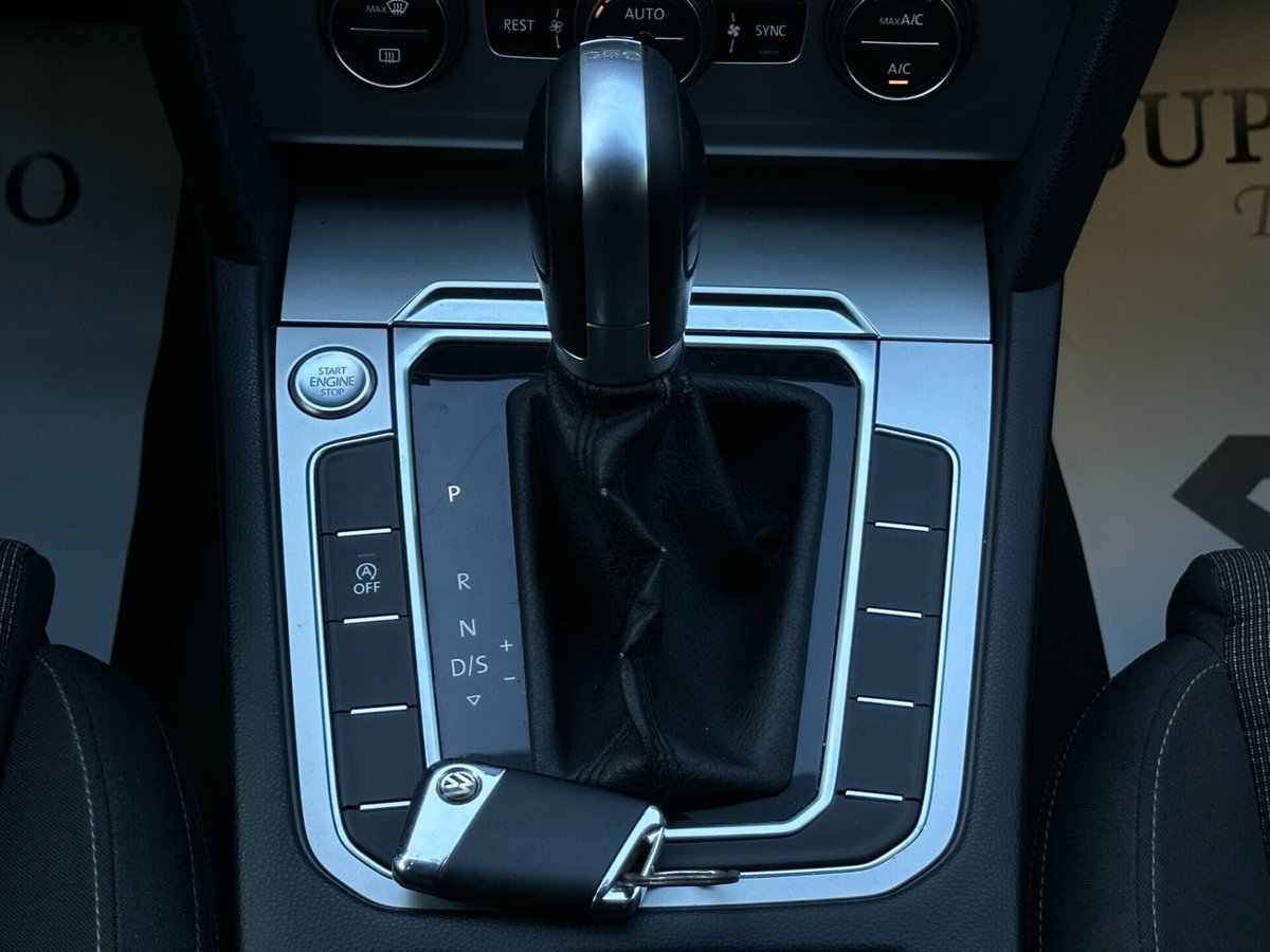 Volkswagen Passat Variant 2.0 TDI DSG Executive BlueMotion Tech. (9)
